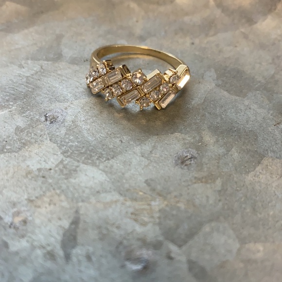 New in box Swarovski Crystal multi stone ring - Picture 6 of 9